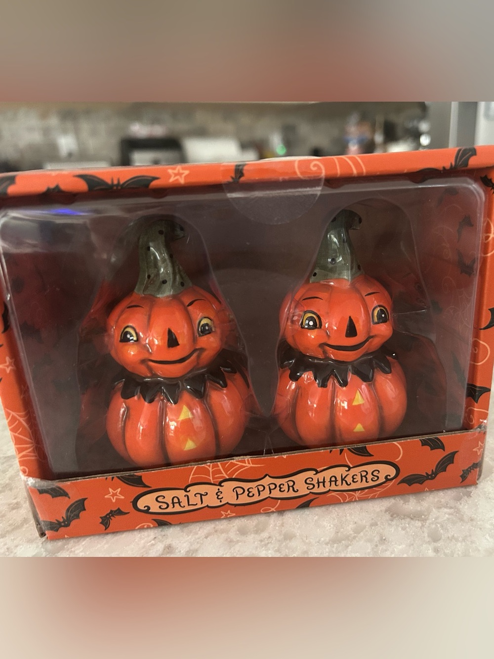 “New” Johanna Parker Halloween Pumpkin Salt & Pepper Shakers - Orange
